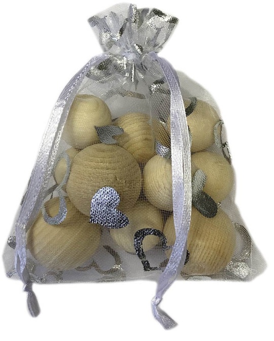 Zirbenkugeln im Säckchen
